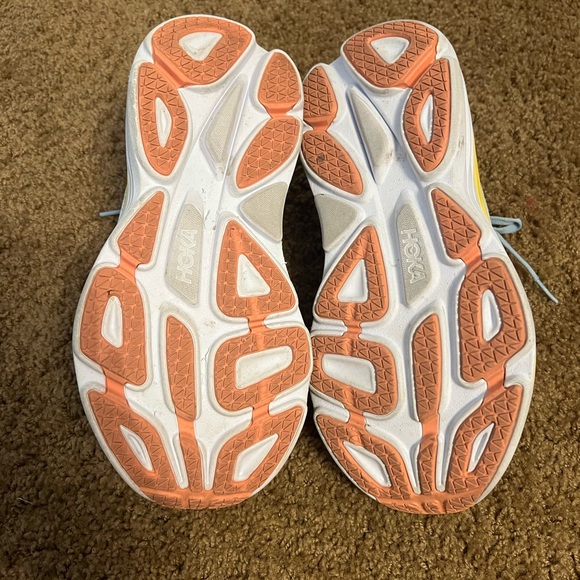 HOKA Women's Bondi 8 - Picture 2 of 4